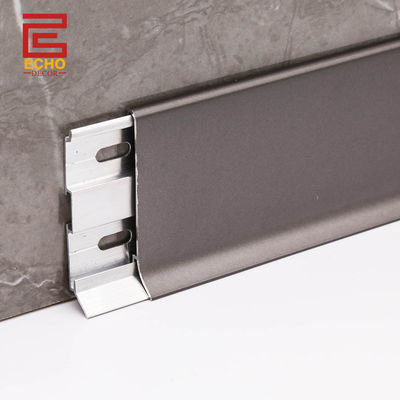 品質  Aluminium Skirting Board Profiles Waterproof Skirting Baseboard Covers 工場